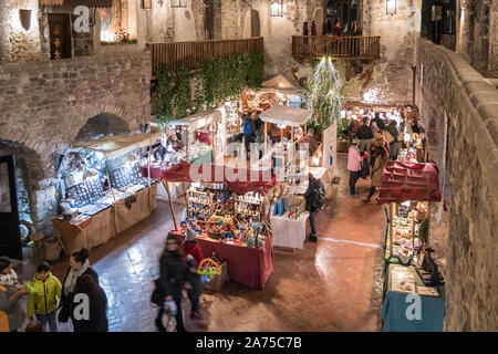 Marché de Noël à Limatola Château, Caserta Italie. Banque D'Images