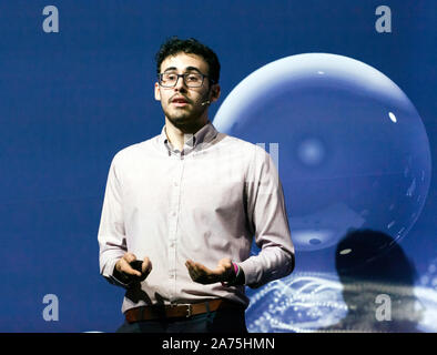 Daniel Carbonell, directeur technique de l'HYP-DE, une conférence intitulée "Hyperloop : l'avenir des transports', sur l'étape de l'ingénierie, au New Scientist Live 2019 Banque D'Images