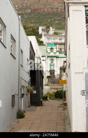 Voir à travers alley à Simonstown, Western Cape , Afrique du Sud Banque D'Images