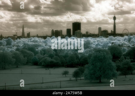 Image infrarouge - vue de la ville de Primrose Hill à Londres - Angleterre - Royaume-Uni Banque D'Images