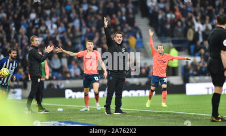 Le Manager d'Everton Marco Silva montre sa frustration lors du match de Premier League entre Brighton et Hove Albion et Everton au stade Amex - 26 octobre 2019 photo Marco Silva / Telephoto Images. Usage éditorial uniquement. Pas de merchandising. Pour les images de football des restrictions FA et Premier League s'appliquent inc. Pas d'utilisation Internet/mobile sans licence FAPL - pour plus de détails contacter football Dataco : Banque D'Images