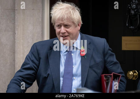 Londres, Royaume-Uni. 30Th Oct 2019. Premier ministre Boris Johnson quitte n°10 Downing Street pour chaque semaine des questions au Parlement. Crédit : Guy Josse/Alamy Live News Banque D'Images