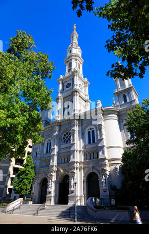 Cathédrale Catholique Romaine du Saint Sacrement, Sacramento, capitale de l'État de Californie, États-Unis d'Amérique. Banque D'Images