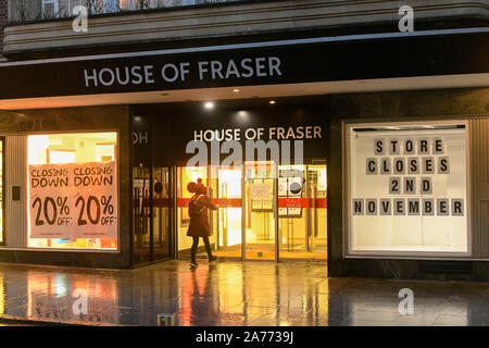 Devon, Royaume-Uni. 30 octobre 2019. Vue de la maison de Fraser magasin sur Hight Street à Exeter qui doit fermer ses portes le samedi 2 novembre. Crédit photo : Graham Hunt/Alamy Live News Banque D'Images