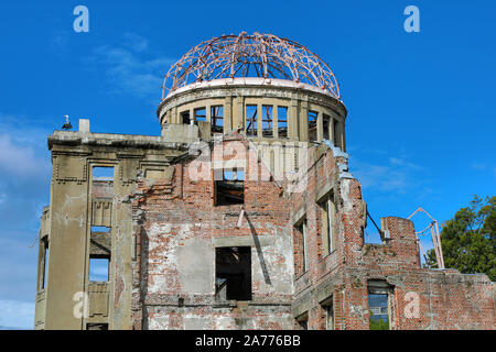 Le Genbaku Domu, Dôme de la bombe atomique, dans le Hiroshima Peace Memorial Park, Hiroshima, Japon Banque D'Images