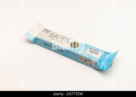 Marks & Spencer Food, le lait au chocolat suisse Banque D'Images