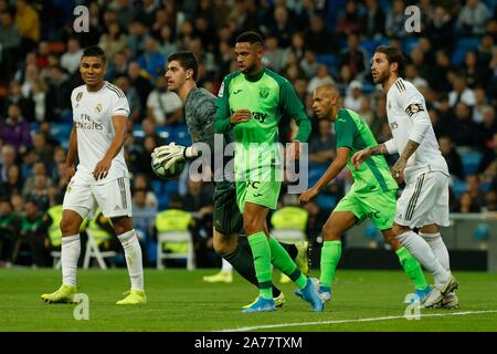 Madrid, Espagne. 31 octobre, 2019. THIBAUT COURTOIS ET YOUSSEF EN-NESYRI AU COURS DE MATCH REAL MADRID CONTRE CD LEGANES À SANTIAGO BERNABEU STADIUM. Mercredi, 30 octobre 2019 Credit : CORDON PRESS/Alamy Live News Banque D'Images