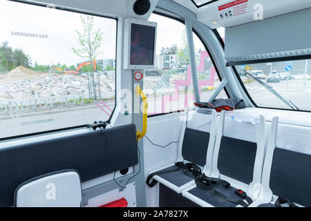 Robobus dans l'utilisation des tests. Banque D'Images