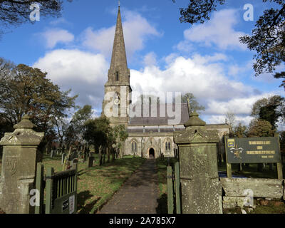 L'église anglicane All Saints, Grindon Village, parc national de Peak District, Staffordshire, England, UK Banque D'Images