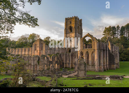 Magnifique abbaye de Fountains dans le North Yorkshire Banque D'Images