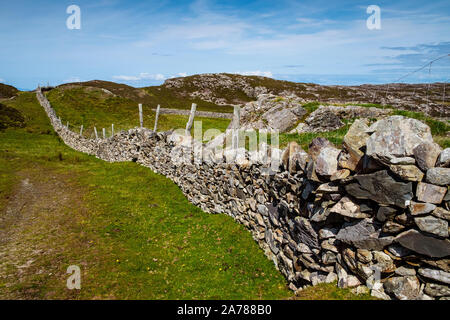 Mur en pierre sèche l'Irlande Banque D'Images