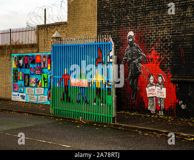 Peintures murales politiques à Belfast, Irlande du Nord, Royaume-Uni Banque D'Images