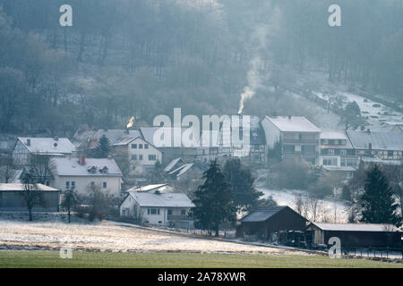 Village vaudois de Gewissenruh, Oberweser, la vallée de la Weser, Weser Uplands, Thuringe, Hesse, Allemagne Banque D'Images