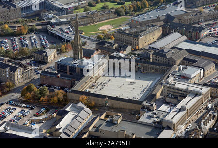 Vue aérienne de l'Halifax Piece Hall, West Yorkshire, Royaume-Uni Banque D'Images