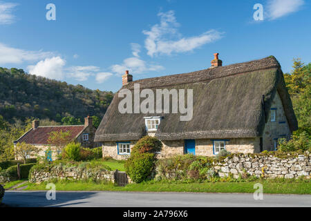 Chaumière dans le North Yorkshire village de Rievaulx, Angleterre. Banque D'Images