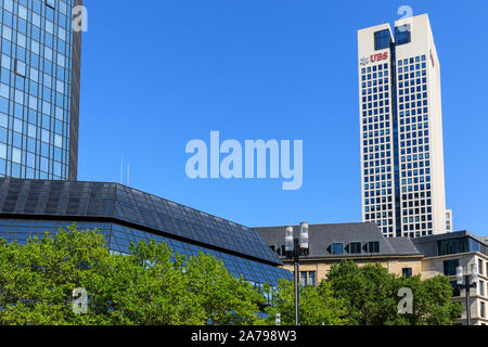 Opernturm, Opera tower building, UBS Bank Tower et environs, Frankfurt am Main, Allemagne Banque D'Images