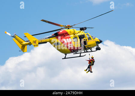 19 octobre 2019, Boat Harbour Beach : formation en recherche et sauvetage effectué par le 'Life Saver Westpac Rescue Helicopter Service Team' - Boat Harbour Beach - Kurnell, New South Wales, Australie Banque D'Images