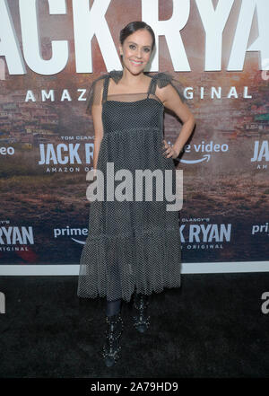 New York, NY - 29 octobre 2019 : Cristina Umana participe à la Saison 2 Premiere de Tom Clancy's Jack Ryan à Metrograph Banque D'Images