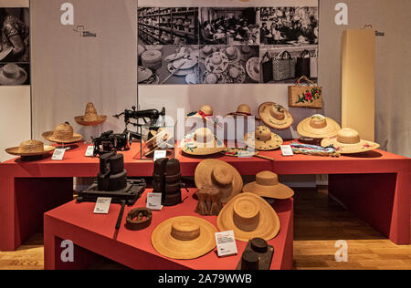 Marches - Montappone - Museo del Cappello | Italie Marche Montappone - Hat Museum Banque D'Images