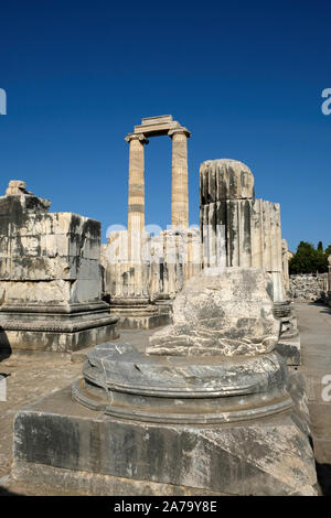 Dans les temps anciens, Didyma était célèbre comme le lieu où un colossal temple d'Apollon se leva, et l'oracle a révélé l'avenir. Banque D'Images