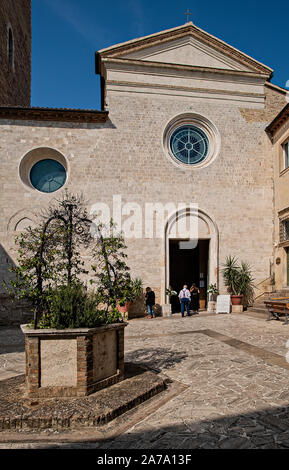 Italia Marche Osimo Cattedrale di San Leopardo| Italie Marches cathédrale San Leopardo Osimo Banque D'Images