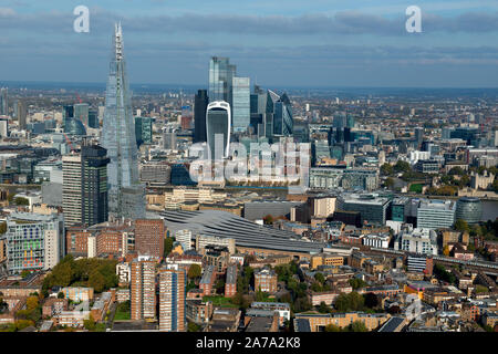 La ville de Londres et le Fragment comme vu de Bermondsey et le sud de Londres Banque D'Images