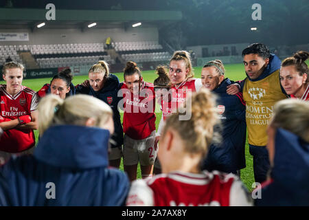 Manchester, Angleterre - 31 octobre : Les joueurs d'Arsenal célèbrent leur victoire et l'entrée en quart de finale lors de l'UEFA Women's Champions League football match Arsenal entre les femmes vs SK Slavia Praha Femmes à Meadow Park le 31 octobre 2019 à Borehamwood, Angleterre (Photo de Daniela Porcelli/SPP) SPP : Crédit Photo de la presse sportive. /Alamy Live News Banque D'Images