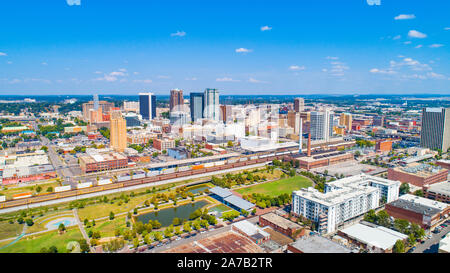 Birmingham, Alabama, USA Downtown Skyline Panorama de l'antenne. Banque D'Images