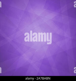 Résumé fond violet avec des rayures diagonales et formes triangle motif géométrique Banque D'Images