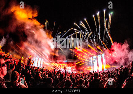 Tiesto à Creamfields 2017. Photo : Charlie Raven/Alamy Banque D'Images