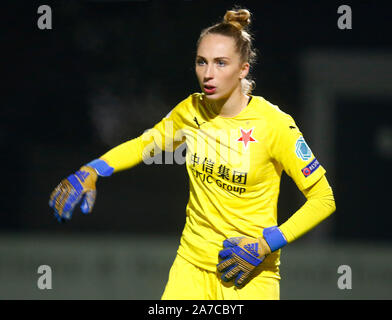 Manchester, Angleterre - 31 OCTOBRE : Barbora Votikova de Slavia Praha les femmes pendant l'Uefa Women's Champions League Tour de jambe 16 2 match entre Arsenal Banque D'Images