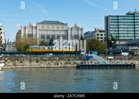 Vigadó Concert Hall sur ter Vigadó. Pest, Budapest Banque D'Images