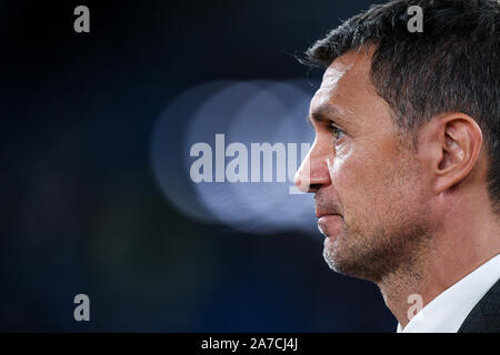 Rome, Italie. 27 Oct, 2019. Paolo Maldini de l'AC Milan au cours de la Serie une correspondance entre les Roms et l'AC Milan au Stadio Olimpico, Rome, Italie le 27 octobre 2019. Photo par Giuseppe maffia. Credit : UK Sports Photos Ltd/Alamy Live News Banque D'Images