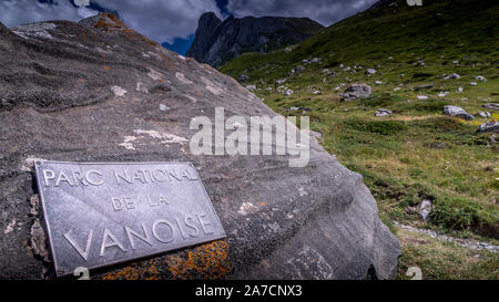 Photo prise pendant le Tour des Glaciers de la Vanoise, le mois d'août, avec 3 enfants. Banque D'Images