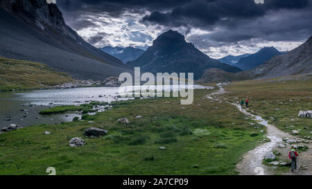 Photo prise pendant le Tour des Glaciers de la Vanoise, le mois d'août, avec 3 enfants. Banque D'Images