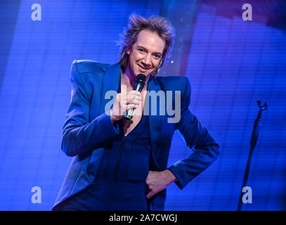 Berlin, Allemagne. 29 Oct, 2019. Musicien Sven Ratzke s'affiche dans la barre de toutes les raisons. Credit : Britta Pedersen/dpa-Zentralbild/ZB/dpa/Alamy Live News Banque D'Images