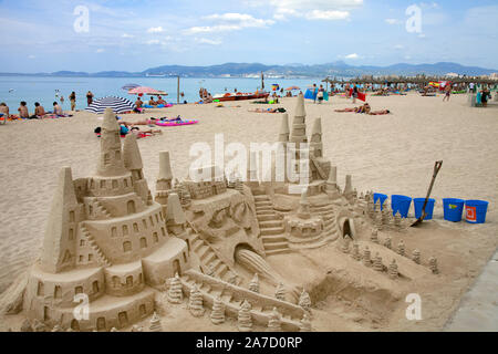 À la plage de sable, BALLERMANN, Playa de Palma, El Arenal, Majorque, îles Baléares, Espagne Banque D'Images