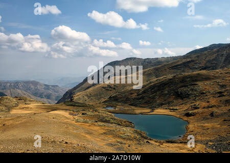 Artabel Lacs est un parc naturel situé à l'intérieur des frontières du district de Torul Gümüşhane. Il y a des lacs et des différentes formations géologiques. Banque D'Images