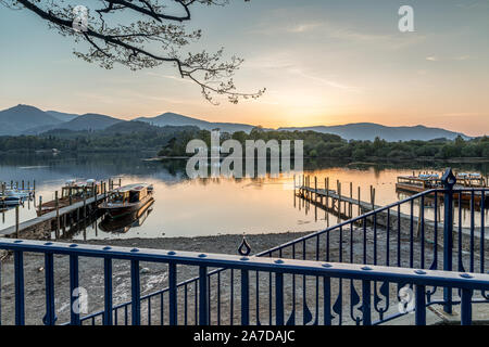 Coucher de Derwent, Keswick dans le Lake District UK Banque D'Images