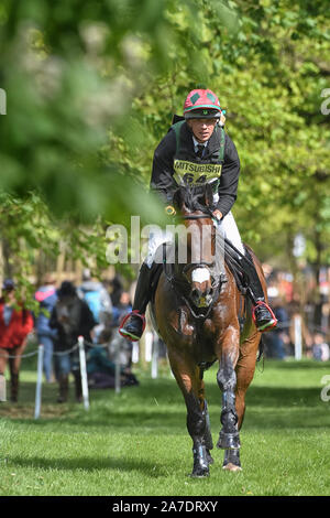 Badminton Horse Trials 5 mai 2019 Gloucester 2019 Tom Britnell équitation cross country dans le badminton Horse Trials Banque D'Images