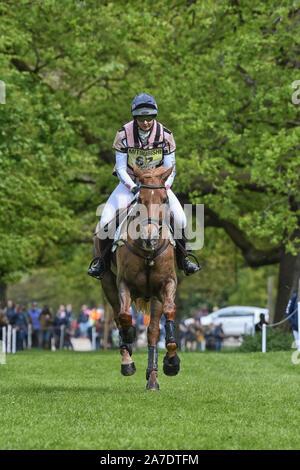 Badminton Horse Trials 5 mai 2019 Gloucester UK Georgie Spence équitation HALLTOWN HARLEY représentant la Grande Bretagne dans le cross-country Banque D'Images