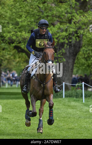 Badminton Horse Trials 5 mai 2019 Gloucester Bill Levett équitation LASSBAN DIAMOND Ascenseur dans le cross-country qui représente l'Australie dans le horse trials Banque D'Images