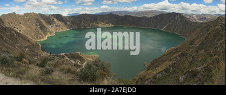 Panorama de la magnifique Laguna Quilotoa, Equateur Banque D'Images