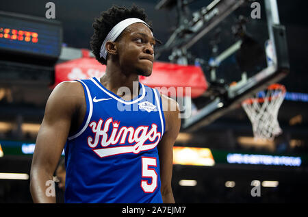 Sacramento, CA, USA. 1er novembre 2019. Sacramento Kings guard De'Aaron Fox (5) réagit au cours d'un match contre les Utah Jazz au Golden 1 Centre le vendredi, Novembre 1, 2019 à Sacramento. Crédit : Paul Kitagaki Jr./ZUMA/Alamy Fil Live News Banque D'Images