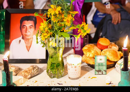 Autel familial mis en place au cours de Hanal Pixan qui est la célébration du Jour des morts qui proviennent de la culture maya. Merida, Yucatan, Mexique Banque D'Images