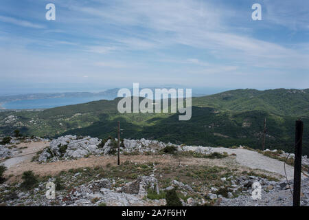 Vue depuis le mont Olympos, Lebos, Grèce. Banque D'Images