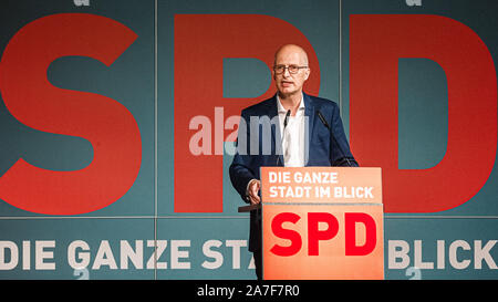 Hambourg, Allemagne. 09Th Nov, 2019. Peter Tschentscher (SPD), premier maire de Hambourg, s'exprime à l'État partie de conférence le SPD à Hambourg, à laquelle la liste des candidats à l'élections des citoyens 2020 est d'être voté. Photo : Markus Scholz/dpa/Alamy Live News Banque D'Images