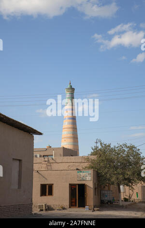 Le minaret islam khodja ichan kala ou ville intérieure de Khiva Ouzbékistan Banque D'Images