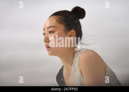 Wakaba HIGUCHI, depuis le Japon, au cours de la pratique du programme court au Senior Grand Prix ISU de patinage artistique 2019, International de France de patinage, patinoire Polesud 2019 au 01 novembre 2019 à Grenoble, France. Credit : Raniero Corbelletti/AFLO/Alamy Live News Banque D'Images