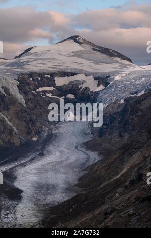 Vue du Kaiser Franz Josefs Pasterze, matin Hohe sur l'humeur, Grossglockner, derrière le Johannisberg, Parc National du Hohe Tauern, Carinthie, Autriche Banque D'Images